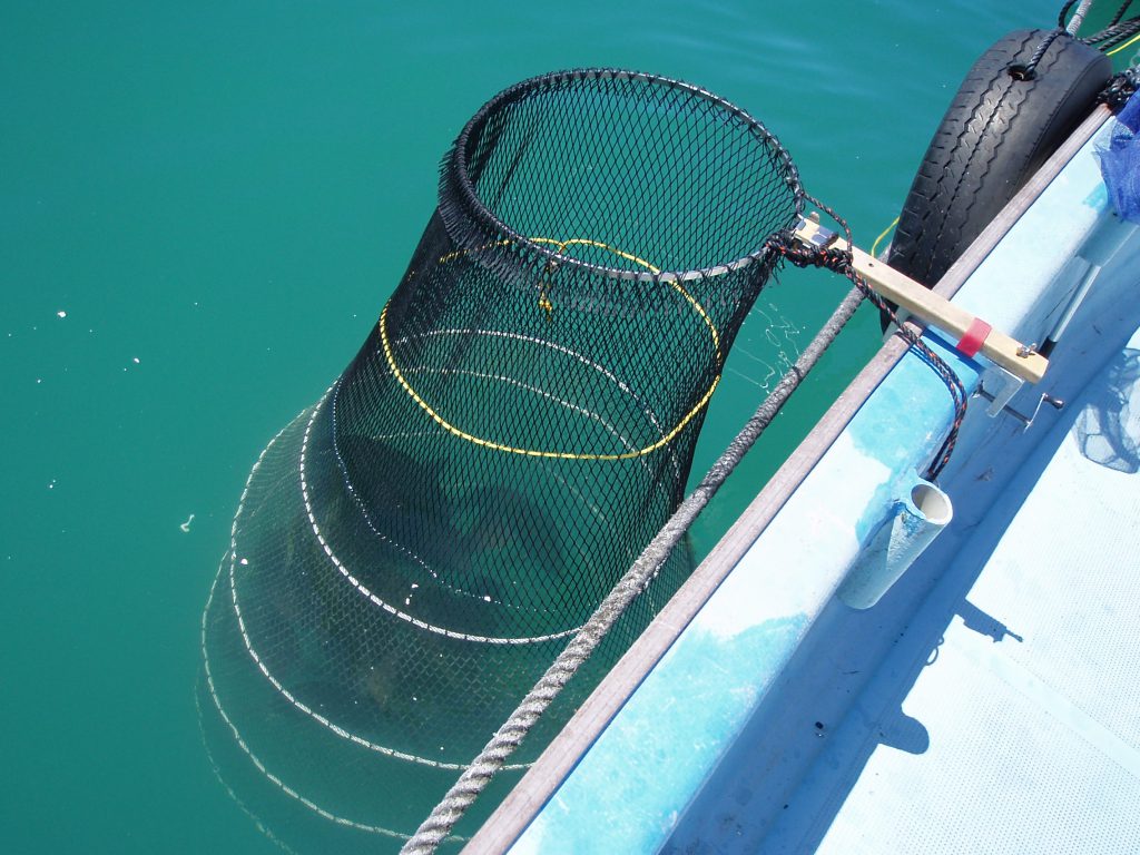 串本のカセ釣りに最適なスカリ ビク は